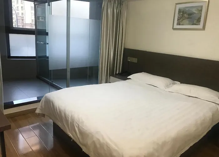Shanghai Summer International Youth Hostel